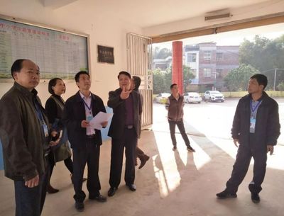 善抓細節 重在使用 | 縣教育局黨組副書記、副局長李盛光到埌南鎮部分小學調研義務教育均衡發展工作